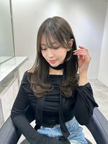 ヴィオットバイサロン(Viot by Salon)&nbsp;前髪ありくびれヘア夏アプリコットオレンジハイライトカラー