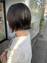 リリィ(LILY)&nbsp;パツッと切りっぱなしボブ