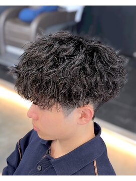 バース バイ ハピネス(BIRTH by happiness) シャドウツイスパパーマ