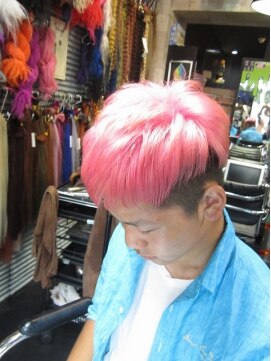Bigbang ビッグバン 風髪型 ピンクツーブロックヘアー L ミミック Mimic のヘアカタログ ホットペッパービューティー