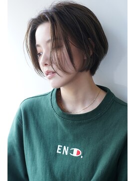 エアー 福岡(AIR) 【air-FUKUOKA】大人かわいいハンサムショート 黒髪も可