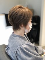 ウトカ(utoca) 襟足浮き抑えショート