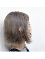 美容室 カノン(Kanon) パープルシルバーのパツっとボブ