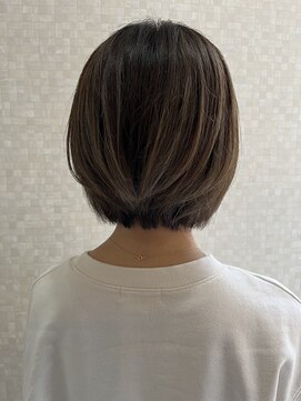 ロペ 本厚木(ROPE) ハイライトカラー　ショートボブ