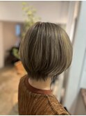 30代40代50代×グレージュカラー白髪ぼかし×小顔ショート代官山