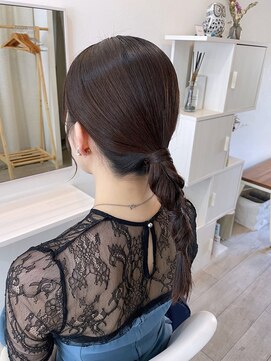 シュエット(Chouette) タイトポニーアレンジ