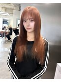 ピンクベージュ