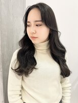 ヨーク(YOKE)&nbsp;暗髪グレーアッシュ艶髪ロングレイヤー