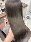 オリーブグレージュカラー
