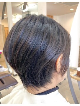 カットハウス はさみの部屋 ショートボブ/エイジングカラー/モカブラウン/耳かけ/前髪あり