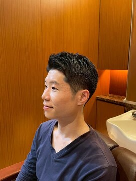 ヘアモード キクチ 銀座店 銀座　理容室　アップバングショート