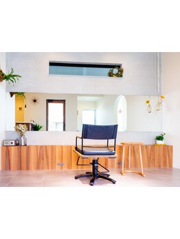 マンツーマン施術だからこそできる◎丁寧なカウンセリングで「なりたい×似合わせ」をしっかりご提案♪