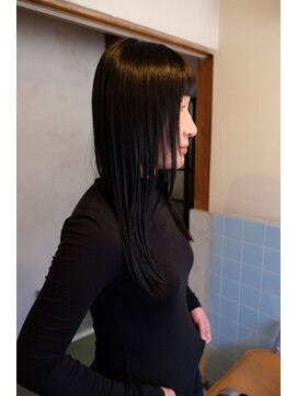 ロングレイヤー × 顔周りレイヤー × ぱっつん前髪