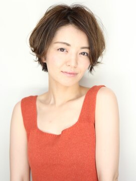 リリオス 中山店(Lirios) ○Lirios(リリオス)中山○センターパートのショート