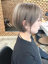 ブリスバイナチュラル(Bliss by Natural) 透明感グレージュ/丸みショートボブで垢抜け/今っぽショートヘア