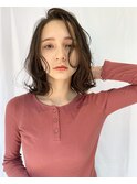 ナチュラルウェーブミディアムボブ