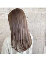 メーヴェ(Mowen)&nbsp;mowen 南堀江　ミルクティーベージュ×内巻きセミロング