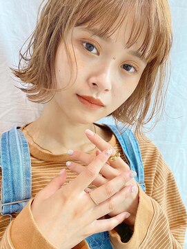 ディッセンバー 神宮前(December) ボブ/外ハネ/ベージュカラー