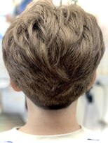 中原 美容室 &nbsp;淡さのあるカラーリングショート