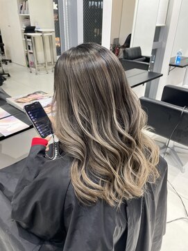 アライブ ハラジュク(ALIVE harajuku) 中韓mixバレイヤージュ