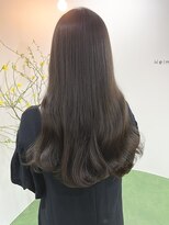 ヘルム(Helm) ココアグレージュ