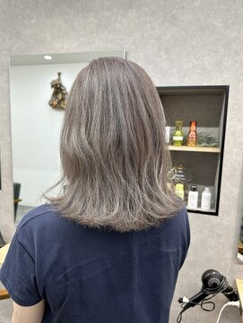 リベストバイジェービー 稲毛(li best. byjb) グレーベージュ/レイヤーロング/アッシュカラー/黒髪【稲毛】