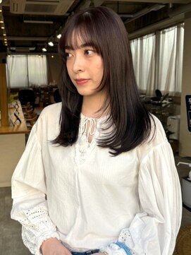 トナリ(tonari) レイヤーカット　セミロング　グレージュ【鹿児島中央駅】