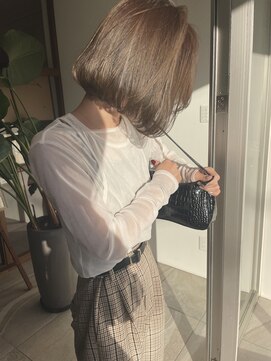 美容室 アイディー i-dee オリーブベージュ