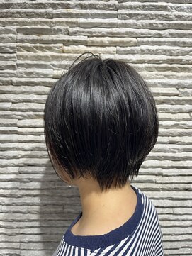 ビス リアン 川口店(Vis lien) 20代30代40代前下がりストレート小顔補正立体カット