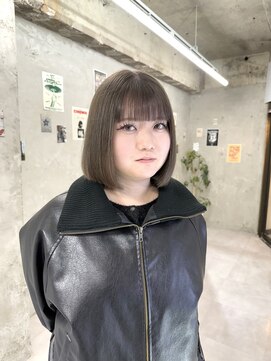 ドアホワイト(door white) 【doorwhite 新松戸】透明感グレージュ