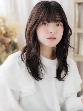 カバーヘア ブリス 大宮西口(COVER HAIR bliss) 厚めバング顔回りレイヤーカット重めスタイルa大宮20代30代40代