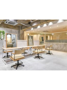 【近鉄八尾徒歩9分】落ち着いた心地よい距離感が魅力のヘアサロン《Lico》緊張せずに過ごせる雰囲気が◎