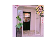 ユルリィ(yururie)の雰囲気(入口 hair&makeシェリシェリーと同じ)