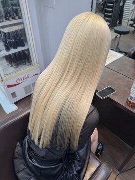ヘアーデザインルアナ(Hair design Luana.) 抜きっぱなしブロンド