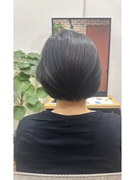 ピリナ(Pilina) レディースショートスタイル【門前仲町/越中島/月島/大人女性】