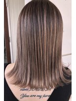 メロウ 神戸三宮(mellow)&nbsp;/切りっぱなし/ミルクティーベージュ/外はね