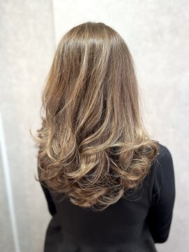 ロックス ヘアー ギャラリー(Rocks hair gallery) 白髪ぼかし×上品ベージュハイライト