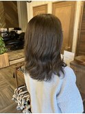 セミロング×ミルクティーブラウン