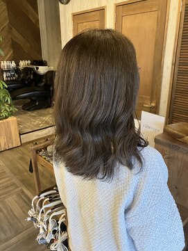 ヘアードレスビュー(hair dress V.I.E.W) セミロング×ミルクティーブラウン