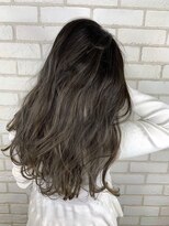 ディーバ 横浜(D.I.E.V.A)&nbsp;20代30代40代大人可愛いロングレイヤー透明感オリーブアッシュ