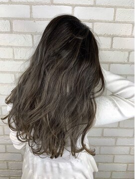 ディーバ 横浜(D.I.E.V.A) 20代30代40代大人可愛いロングレイヤー透明感オリーブアッシュ