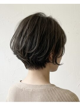 アンリエラ(Unliera) 30代女性人気くびれショート×オリーブカラー