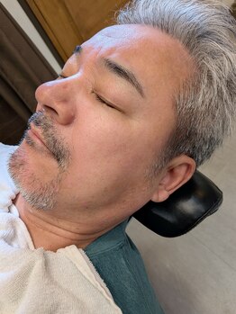 ジブ(JIBU)の写真/ひげや眉の整え方が分からない、面倒な方はお任せください!プロの力で第一印象の好感度・清潔感UP!
