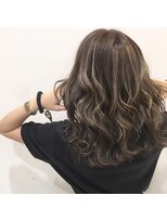 オリ(‘Oli)&nbsp;ベージュハイライト！