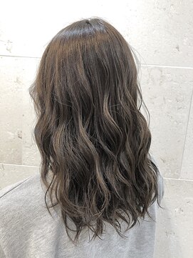 ティンク 天神(Tink) イルミナxグレージュ