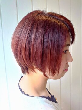 シザーズ(scissors) 前下がりショート