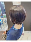 ショートボブ