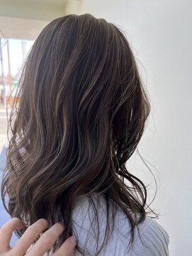 ネオリーブテラスアンドラヴィ(Neolive terrace&Lavie) 美髪ハイライト☆グレージュカラー
