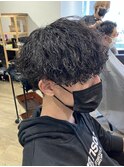 刈り上げセンターパートリバースセンターパートニュアンスパーマ