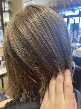 フレンズ 山鼻店(friend's) シャドールーツバレイヤージュ